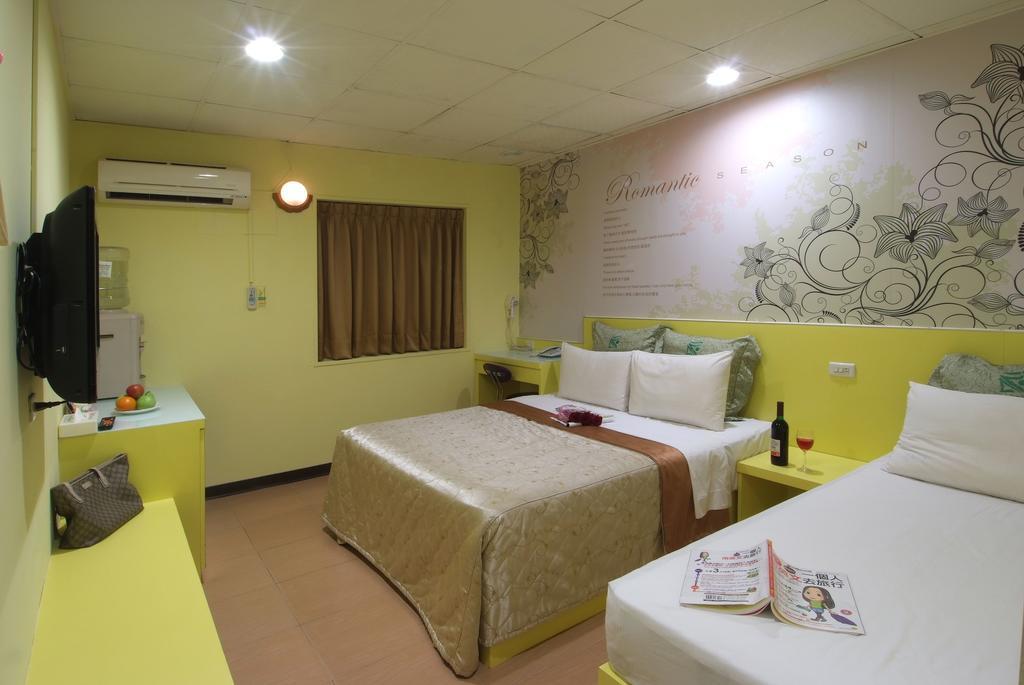 Tong Bing Express Hotel Kota Hsinchu Ruang foto