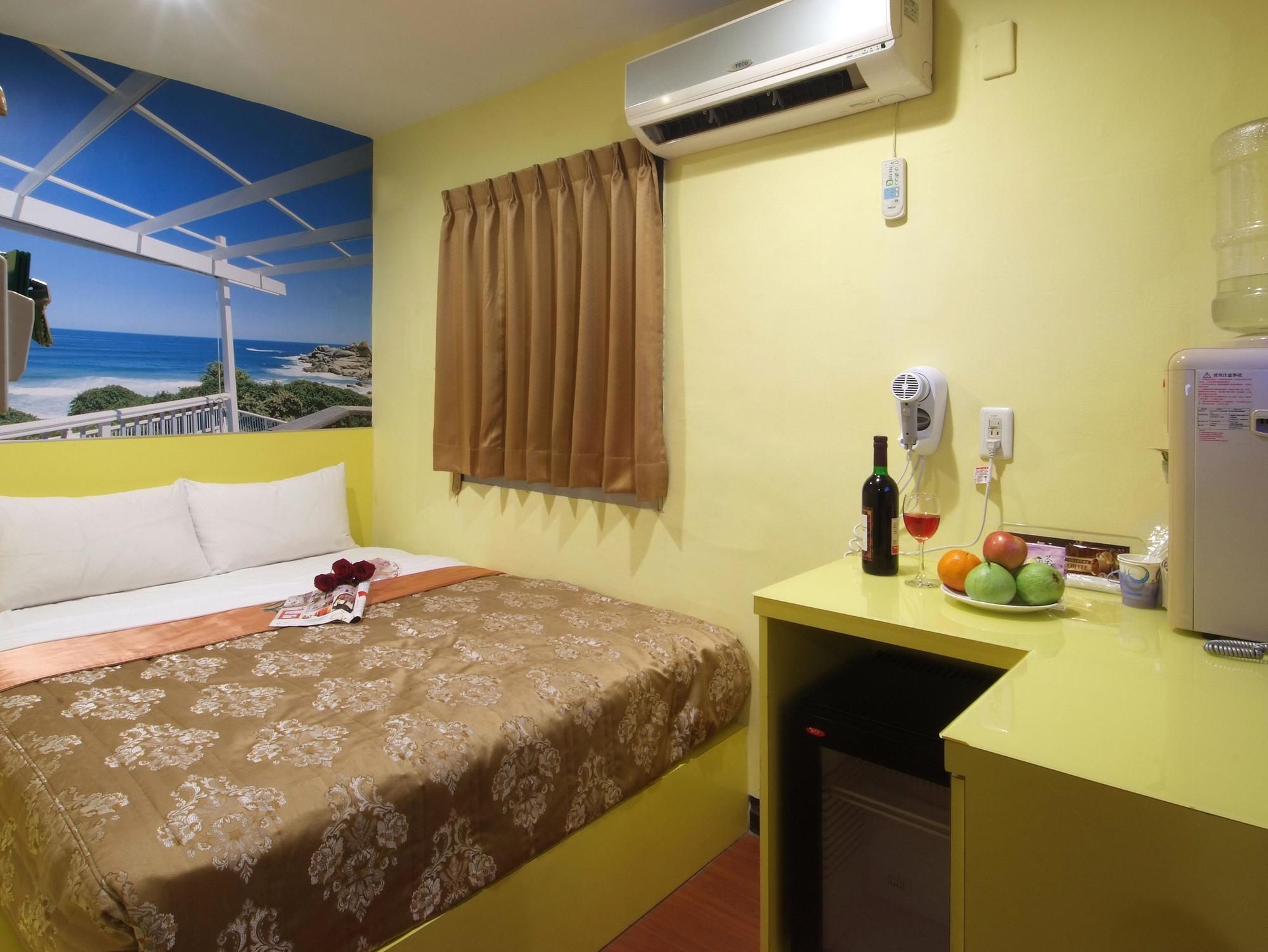 Tong Bing Express Hotel Kota Hsinchu Bagian luar foto
