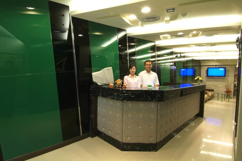 Tong Bing Express Hotel Kota Hsinchu Bagian luar foto